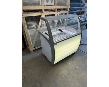Freeze Edge - Gelato Display Freezer