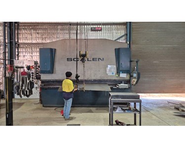 Scalen FX43250 Pressbrake - Pressbrake FX43250