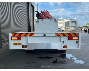 Isuzu - Tray Crane Truck | FYJ 320-355 AT R67