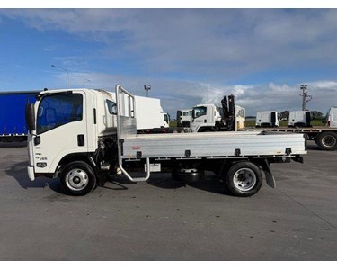 Isuzu - Used Cab Chassis Truck | 2020 NPR 45/55-155 