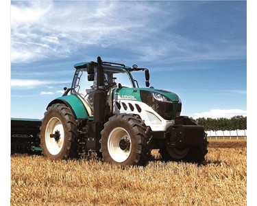 Lovol - P7240 CVT Tractor