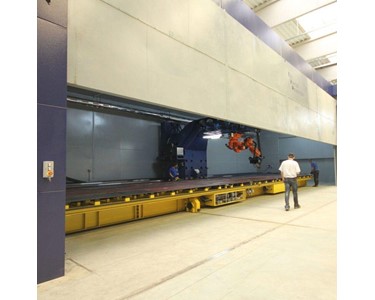 Large Format Steel Plate Welding | Rail Vehicle Production Line (RVP)