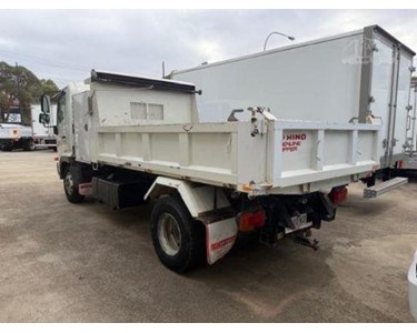 Hino - Used Truck | 2017 FC1022 500 Series Factory