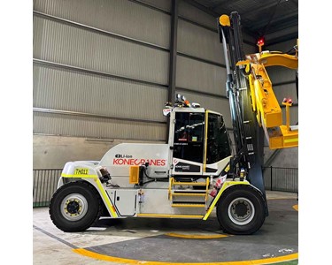 Konecranes - Electric Tyre Handler | 8.5-10.5 Tonne