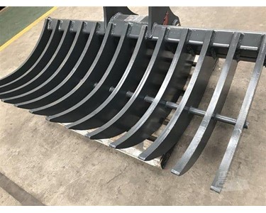 Roo Attachments - Root Rakes | 1900MM SUIT 18-23T
