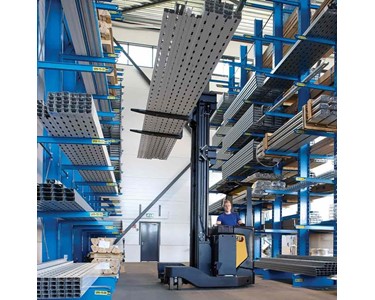 Cat - Multi-way Reach Truck | 2.0-2.5T