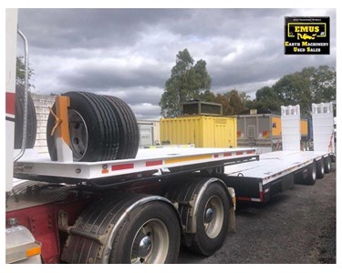 Used Low Loader | 2009 WA BOS TRI AXLE
