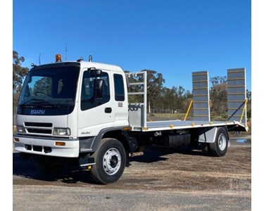 Used Beavertail Truck | 2004 ISUZU FVR950 