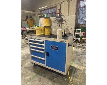 Hylec Controls - Pneumatic De-Mould Table for 100mm thermal moulds