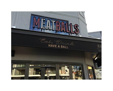 Awning Republic - Retractable Roof Awnings | Shop Sign 