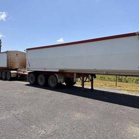Used Grain Tipper | 2010