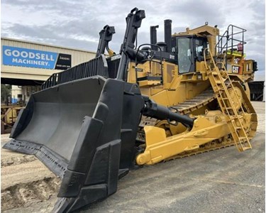 Caterpillar - Used Crawler Dozer 2009 D11T 