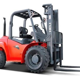 Rough Terrain Forklifts 3.0-3.5 TONNE | R Series