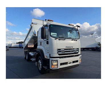 Isuzu - Used Tipper Truck | F Series FXZ240-350