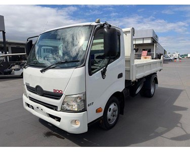 Hino - Used Tipper Truck | 2018 300 Series 617 