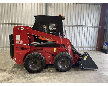 Digger King - Skid Steer Loader | 990S 990kg Air Con