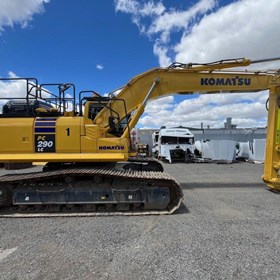 Track Mounted Used Large Excavator 2024 PC290LC-11 11