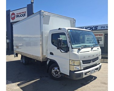 Used Pantech Truck | 2016 MITSUBISHI FUSO CANTER 515 