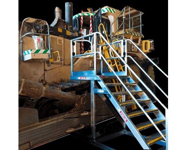 Mobile Access Platform | End Cantilever Engine Bay Access Platform