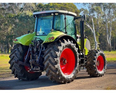 John Deere - Used Farm Tractor 4WD CLAAS AXION 840 240HP 
