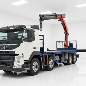 2016 VOLVO FM 460 8X4 Automatic Rear-mounted Truck Crane