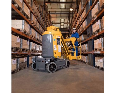 Haulotte - Vertical Mast Star 10 | 200 kg 