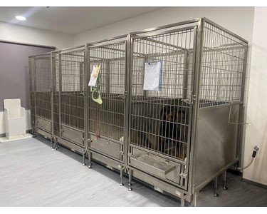 Aeolus - Draining Walk-in Kennels