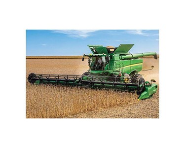 John Deere - Combine Harvester | S790