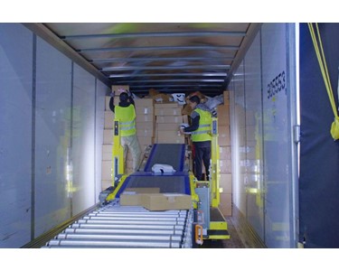 SCHMALZ - Portable Conveyor Systems Destuff-it™ / Restuff-it™