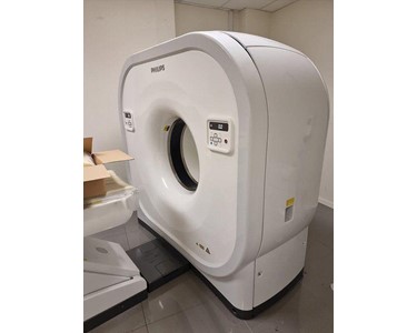 Philips -  Access 16 Slice CT Scanner