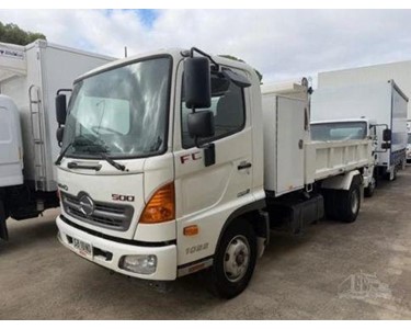 Hino - Used Truck | 2017 FC1022 500 Series Factory