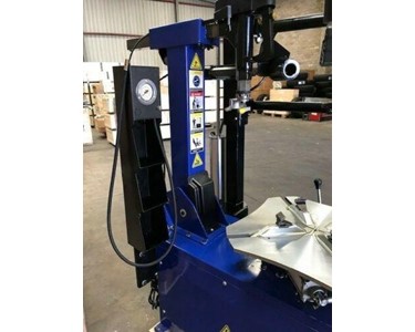 Tyre Changer ZH650