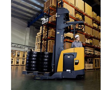 Cat - Pantograph Reach Truck | 1.5-2.0T