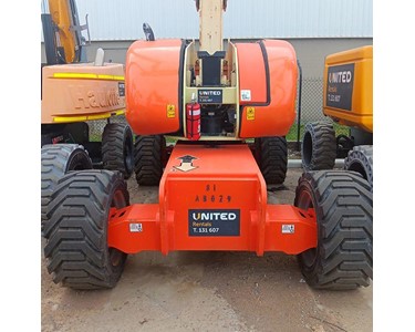 JLG - Used JLG 60ft Straight Boom lift - 860SJ