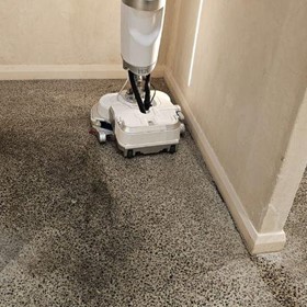 New Conquest HDS46 Upright Floor Scrubber 460mm Lithium