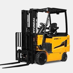 Electric Forklifts | 25, 30, 32BC-9