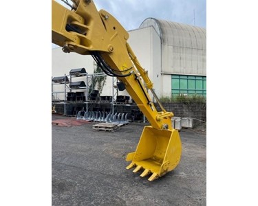 Komatsu - Medium Excavators - 14.5 ton | PC138UU-11