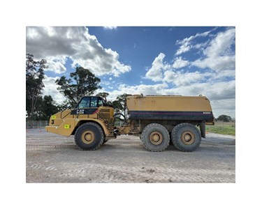 Caterpillar - Used Water Cart 740 