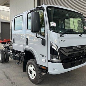 NQS 80-175 DT C34 Cab Chassis Truck