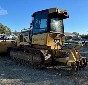 Used Crawler Dozers 104 HP | D5K XL