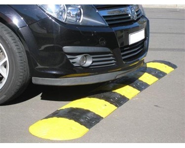 Heavy Duty Solid Rubber Speed Hump