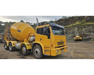 Used Concrete Mixer Truck | 2007 IVECO ACCO 2350G