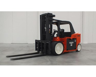 Carer - Electric Forklift | Z Series