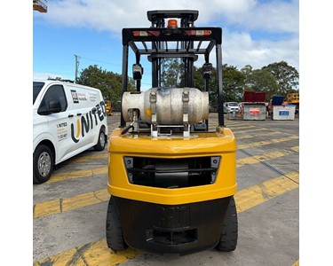 Cat - Used Cat 3.0T LPG Forklift – GP30NT-C