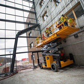 Rough Terrain Scissor Lift | HS15 E PRO