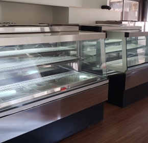 Optimizing Efficiency and Energy Savings with Refrigerated Display Cabinets