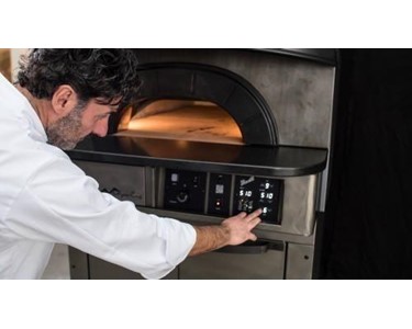 Moretti Forni - Electric Deck Pizza Oven | Neapolis 9 