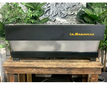 La Marzocco - LA MARZOCCO LINEA CLASSIC 4 GROUP BLACK TOP & STAINLESS ESPRESSO COFFE