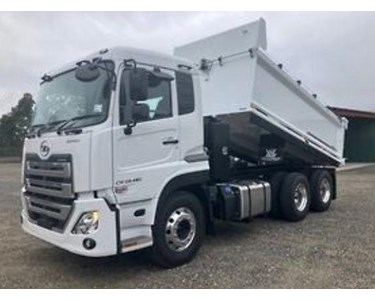 Quon CW26 460 Tipper Truck 2026
