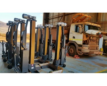 Mobile Truck Column Hoists | German Engineered / USA Made